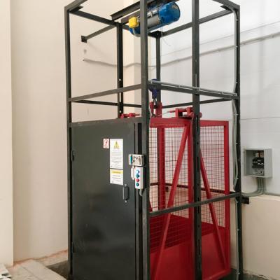 Грузовой подъемник